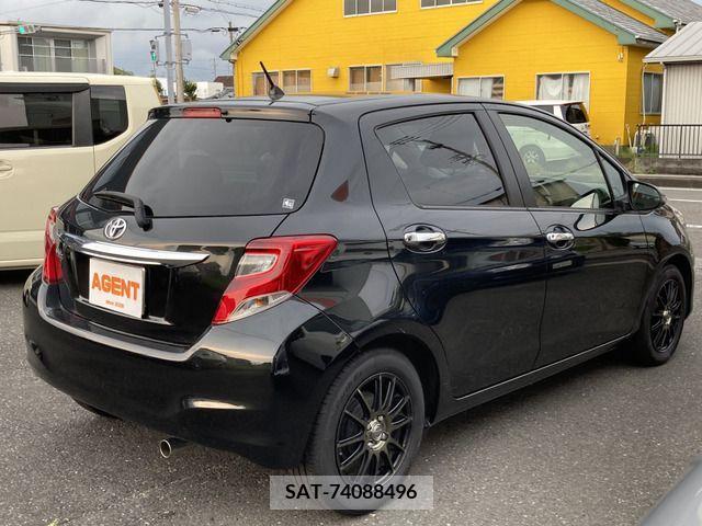 Toyota VITZ 2016-08 370168-13