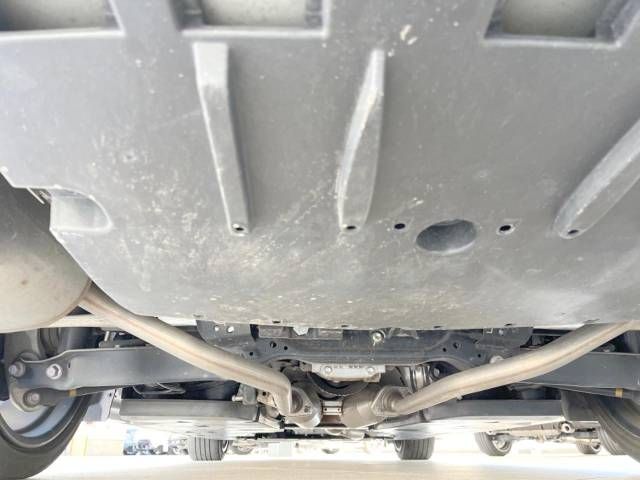 Toyota CROWN SEDAN 2019-06 182698-19
