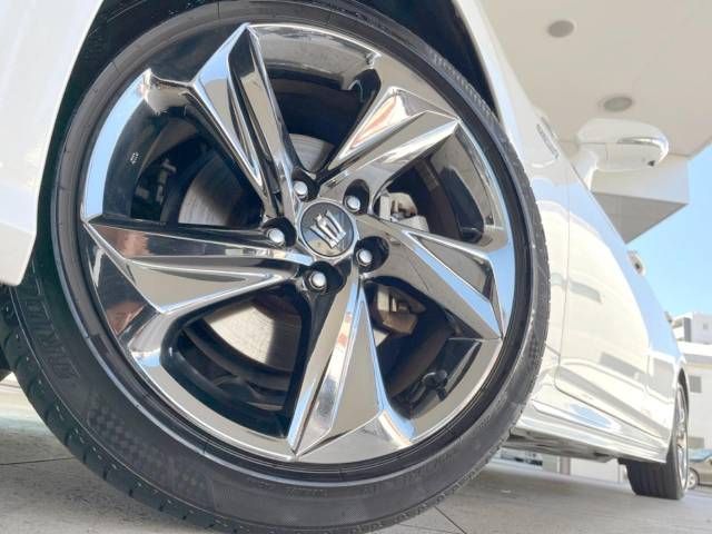 Toyota CROWN SEDAN 2019-06 182698-13