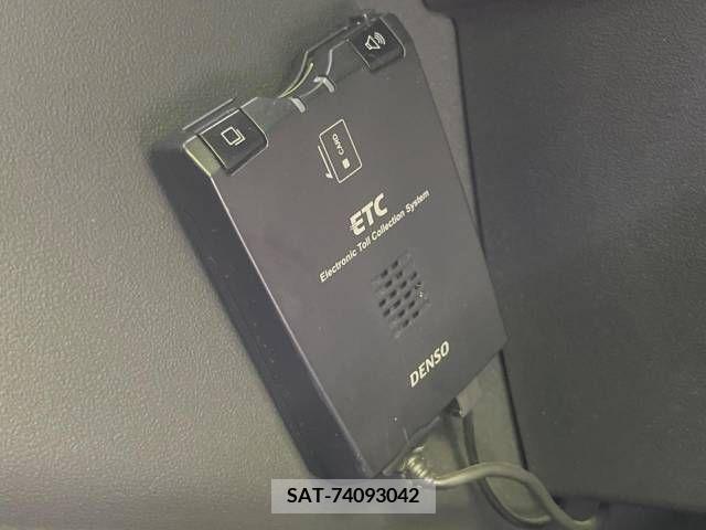 Nissan DUALIS 2012-03 352166-5