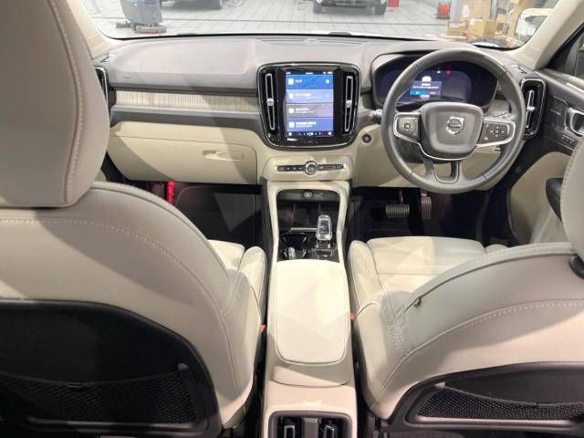 Volvo XC40 2022-09 12905-1