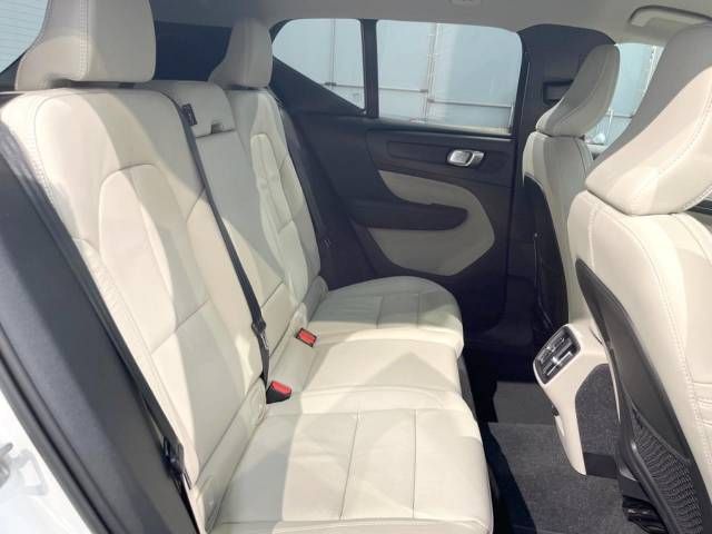 Volvo XC40 2022-09 12905-9