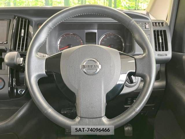 Nissan SERENA 2009-11 343195-12
