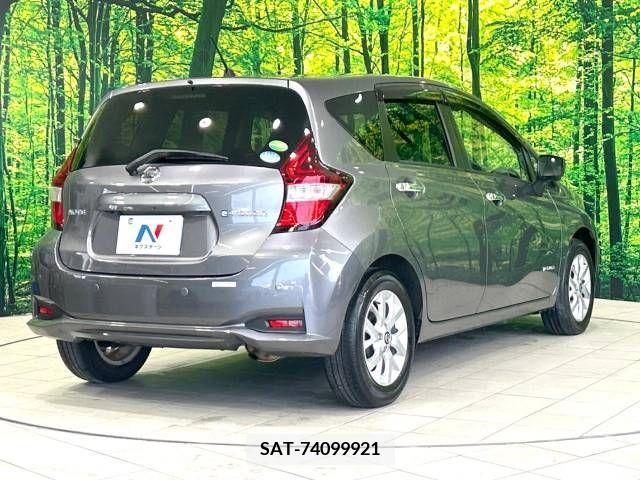 Nissan NOTE 2018-10 376892-17
