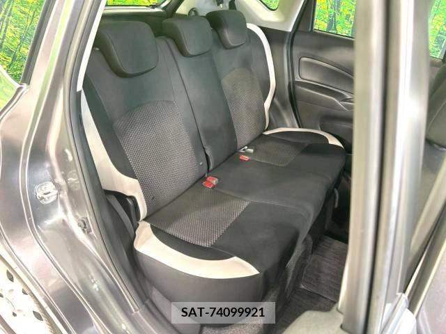 Nissan NOTE 2018-10 376892-9