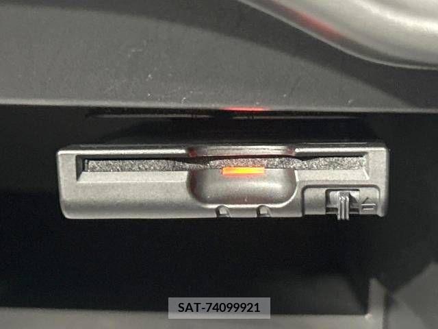 Nissan NOTE 2018-10 376892-7