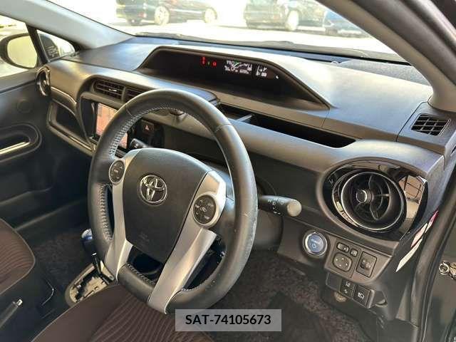 Toyota AQUA 2016-03 356277-5