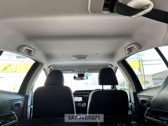 Toyota AQUA 2016-03 356277-12