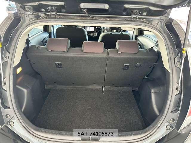 Toyota AQUA 2016-03 356277-9