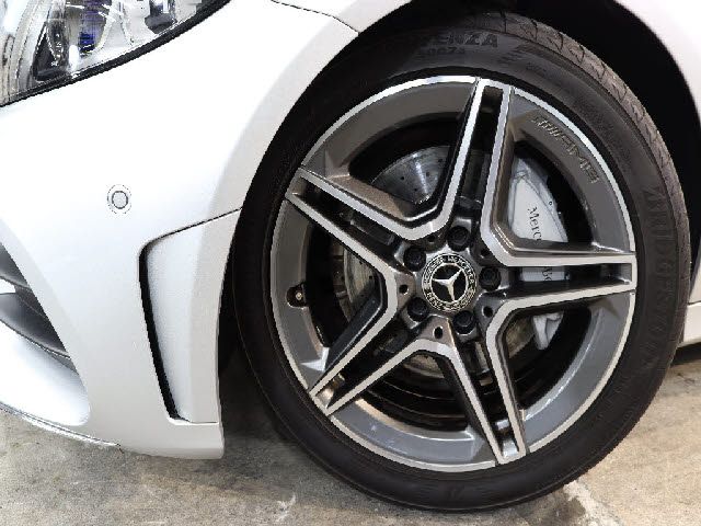 Mercedes Benz C-CLASS 2018-11 181242-7