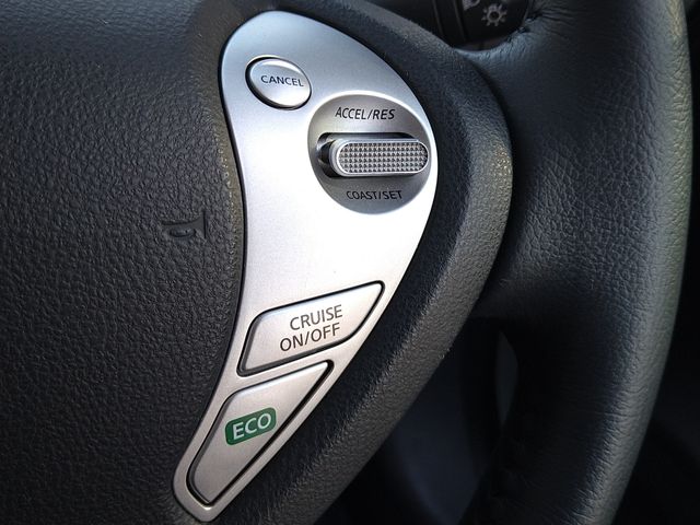 Nissan LEAF 2016-10 12722-11