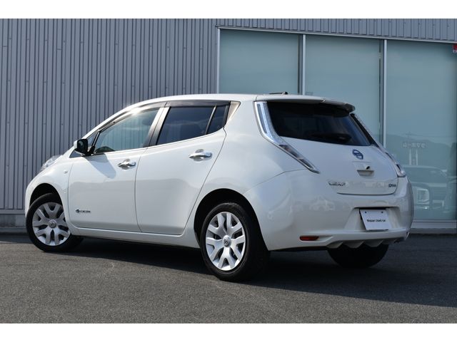 Nissan LEAF 2016-10 12722-21