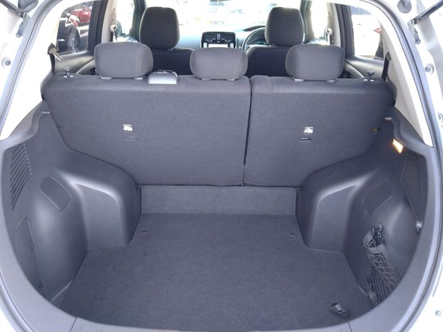 Nissan LEAF 2016-10 12722-16