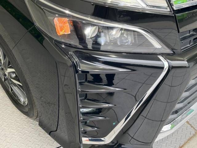 Toyota VOXY HYBRID 2018-05 19112-13