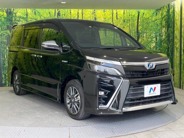 Toyota VOXY HYBRID 2018-05 19112-17