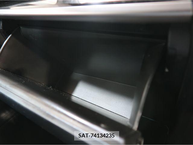 Toyota ALPHARD 2017-03 242346-23