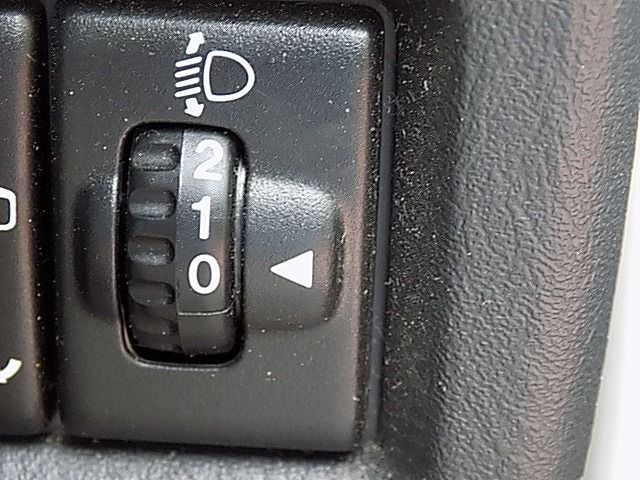 Suzuki JIMNY 2011-11 22215-18