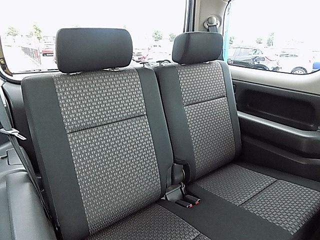 Suzuki JIMNY 2011-11 22215-3