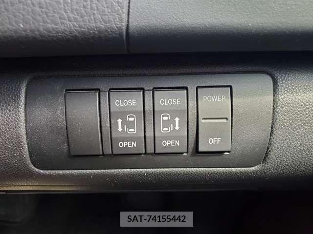 Mazda MPV 2012-06 364331-11