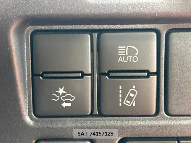 Toyota VOXY 2019-11 288940-6