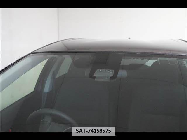 Toyota AQUA 2017-03 374333-4