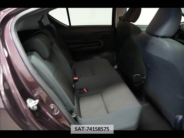 Toyota AQUA 2017-03 374333-15