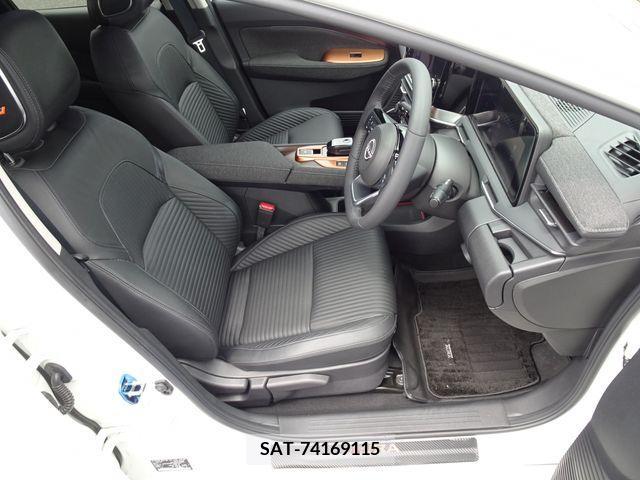 Nissan AURA 2022-01 331785-14