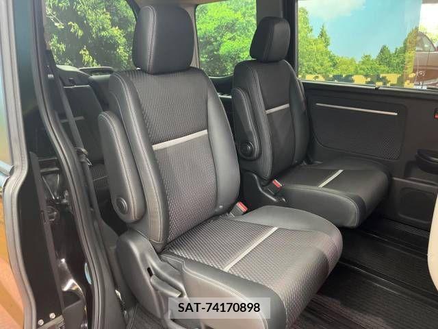 Honda e 2015-05 340498-9
