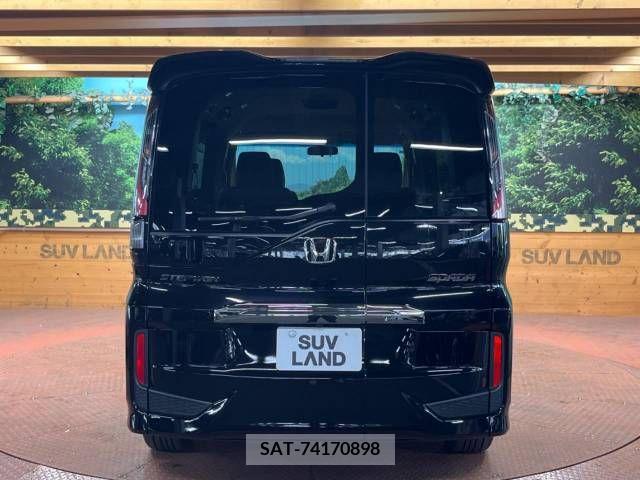Honda e 2015-05 340498-15