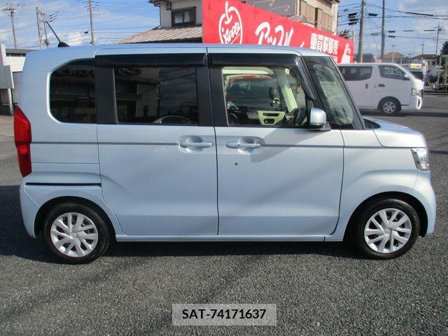 Honda N BOX 2018-05 392558-9