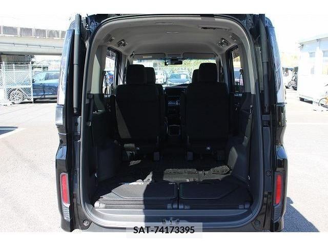 Honda e 2018-10 374068-17