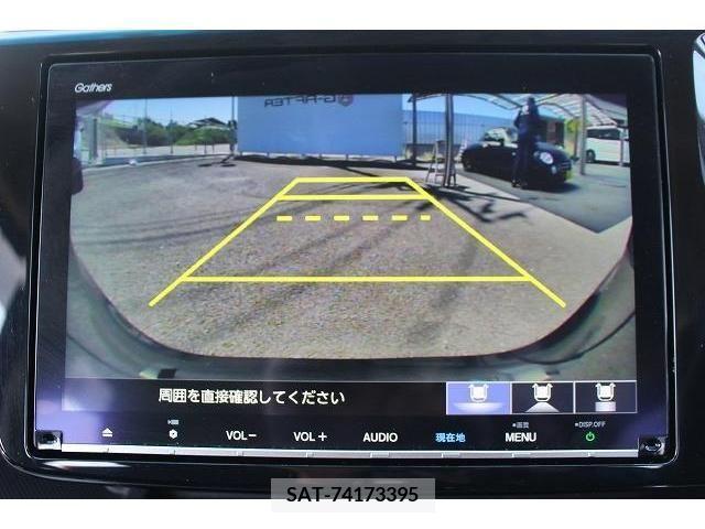 Honda e 2018-10 374068-2