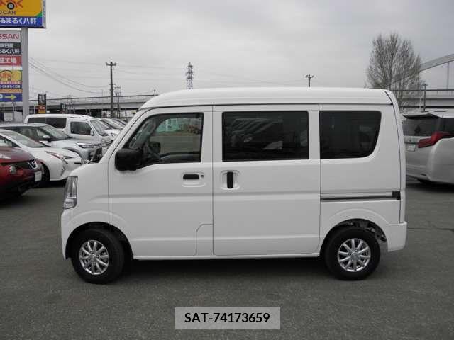 Suzuki EVERY 2023-11 232686-5