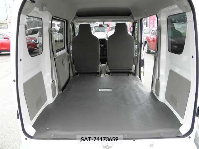 Suzuki EVERY 2023-11 232686-9
