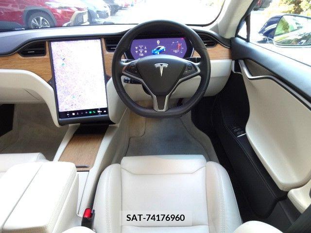 Tesla MODEL S 2019-06 287621-1