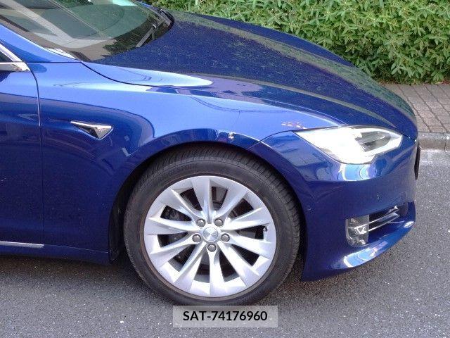 Tesla MODEL S 2019-06 287621-8