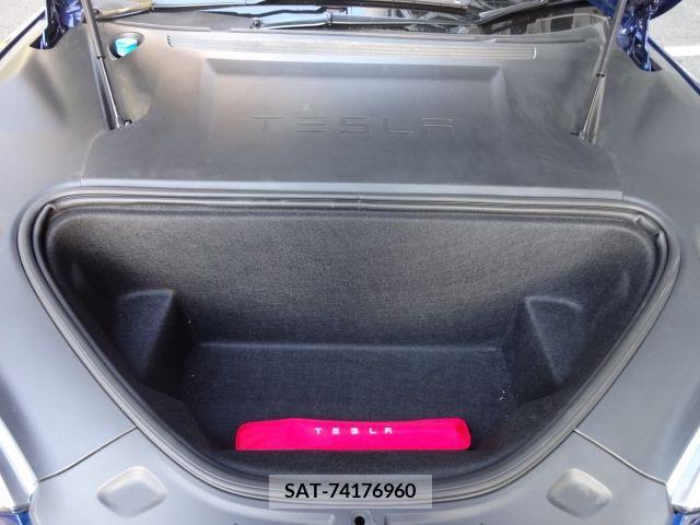 Tesla MODEL S 2019-06 287621-11