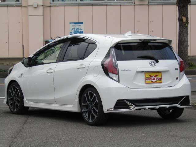 Toyota AQUA 2018-08 27295-6
