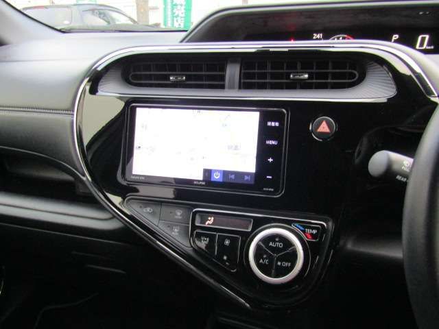 Toyota AQUA 2018-08 27295-9