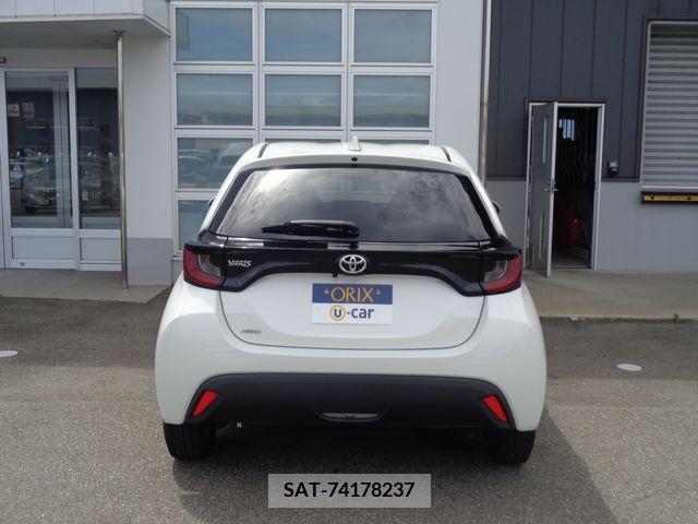 Toyota YARIS 2021-07 347200-26