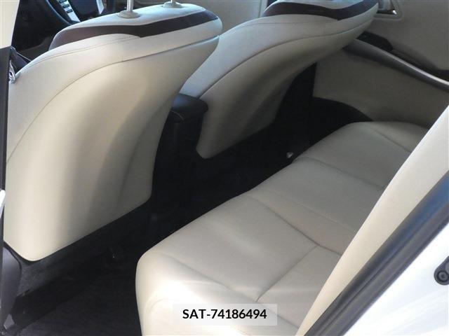Toyota SAI 2014-09 215348-15