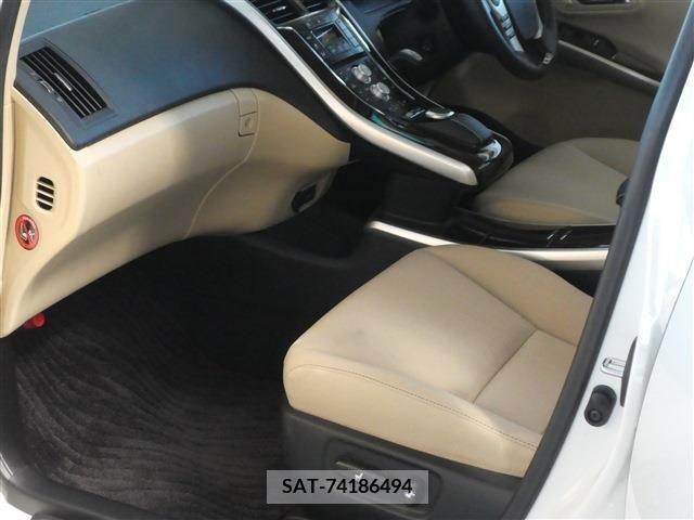 Toyota SAI 2014-09 215348-14
