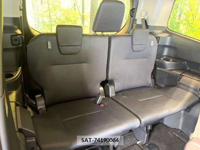 Toyota NOAH 2022-11 313586-10