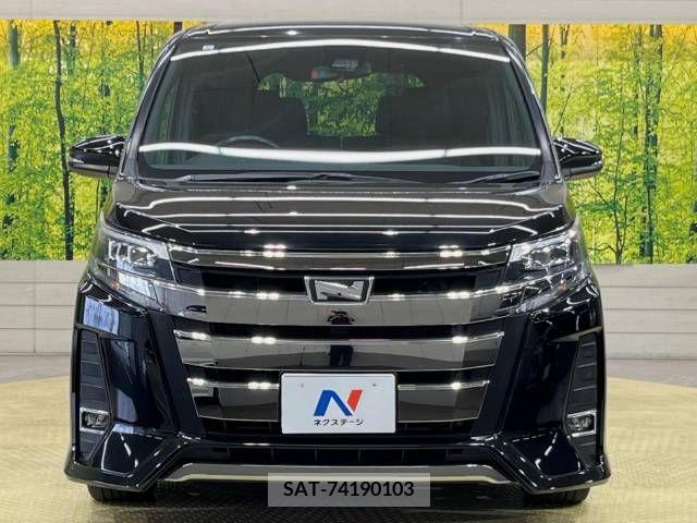 Toyota NOAH 2017-07 321545-15