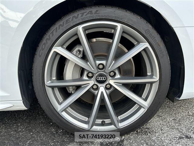 Audi A4 2018-11 260993-9
