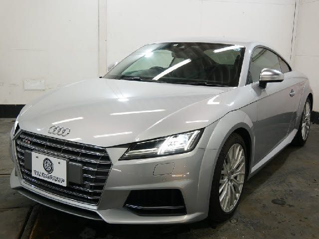 Audi TTS 2016-09 20775-24