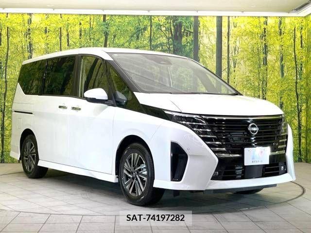 Nissan SERENA 2023-03 205384-17