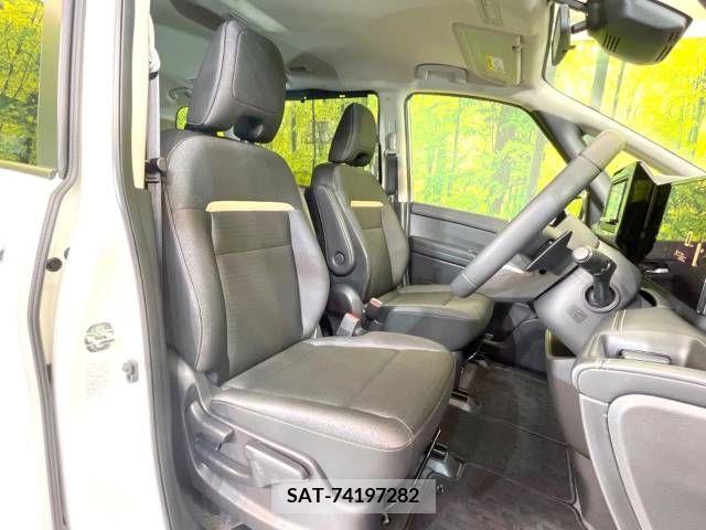 Nissan SERENA 2023-03 205384-8