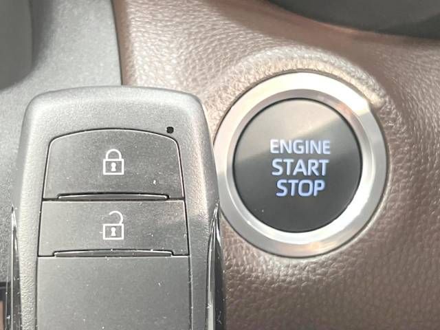 Toyota YARIS CROSS 2021-06 189247-7