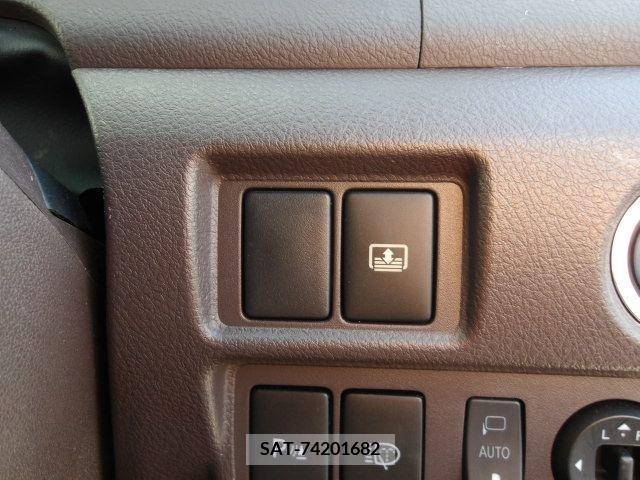 Toyota SAI 2010-12 283996-17